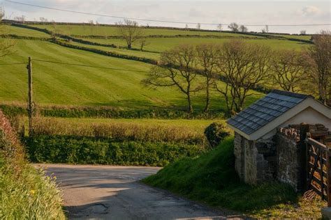 Twitchen Bickingcott Hill Lewis Clarke Cc By Sa Geograph