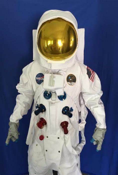 Nasa Apollo Deluxe Replica A7l Space Suit With Anodized Aluminum Suit