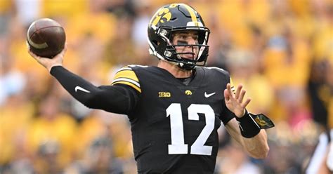 Iowa Former Michigan Qb Cade Mcnamara Announces Plans To Enter Ncaa