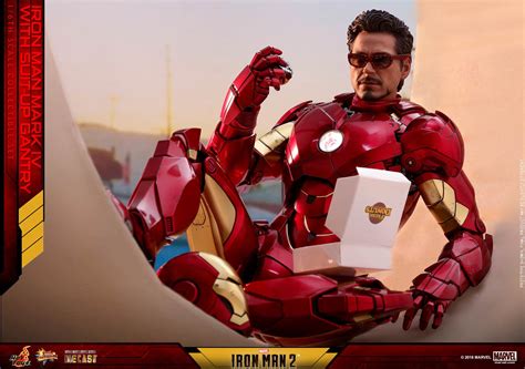 Hot Toys MMS D D Iron Man Mark IV With Suit Up Gantry Hot Toys Complete Checklist