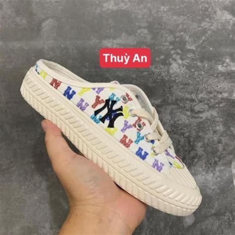 Giày lười Sục MLB Ny giày thể thao sneaker Đạp Gót Màu Trắng họa tiết Hot Hit dép nữ