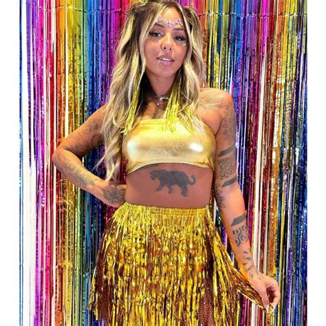 CONJUNTO HOT PANTS TOP FAIXA BOJO CARNAVAL 2024 Shopee Brasil