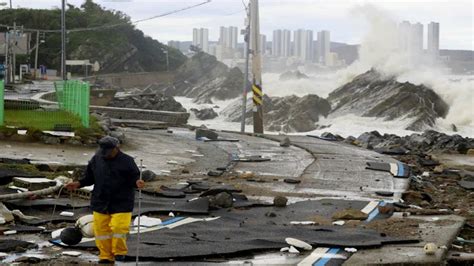 Horror And Destruction Super Typhoon Hinnamnor Reaches South Korea