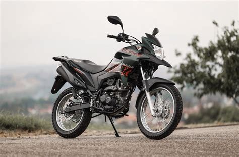 Honda XRE 190 2024 recebe novas cores; veja preços