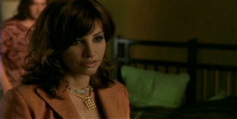 Gina Gershon Fan Site Gina Gershon In Out Of Season 2004