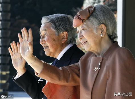 恩愛60載，日本明仁天皇和美智子皇后喜迎鑽石婚，20天後退位 每日頭條