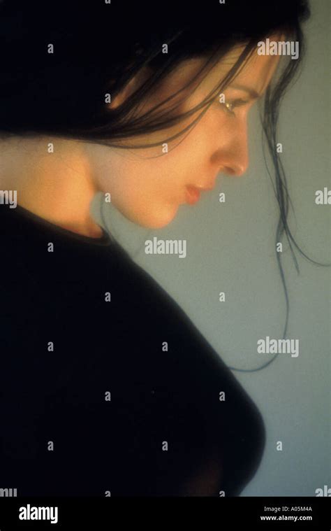 Side Portrait Of A Beautiful Brunette Woman Stock Photo Alamy