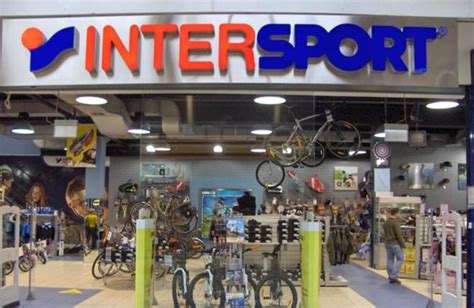 Intersport Polska Marzec Ze Spadkami Sprzeda Y Outdoor