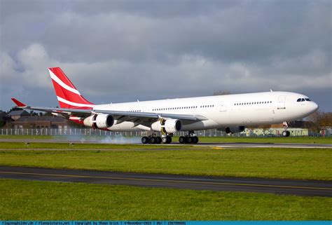 Foto Air Mauritius Airbus A B Nau