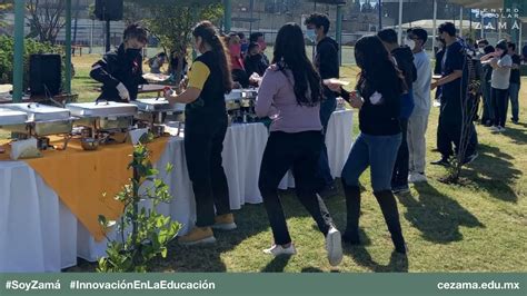 Centro Escolar Zamá Inicia período vacacional con espíritu navideño