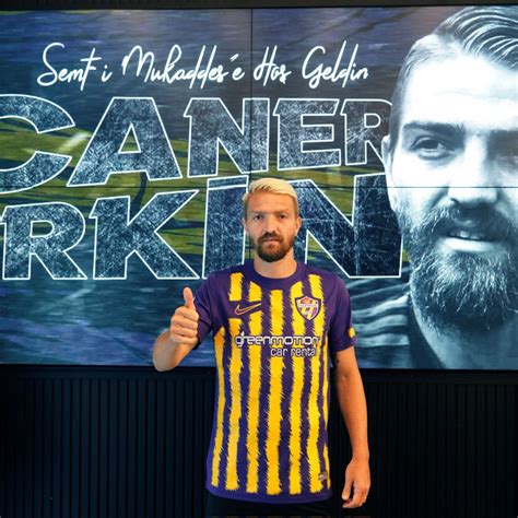 Caner Erkin yeni takımına imzayı attı görenler şaşkınlığını gizleyemedi