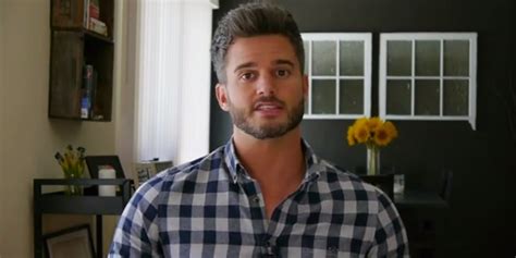 Matthew Dempsey Psychotherapist Shares Video About Gay Men And Body Image Huffpost