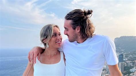 Paula Badosa Y Stefano Tsitsipas Enamoran Al Mundo Del Tenis Tras Ganar