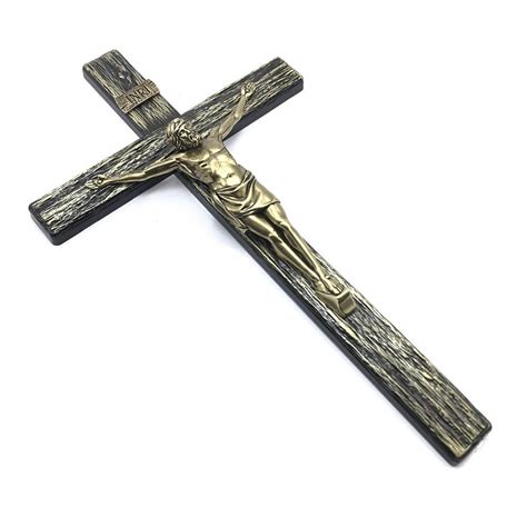 Crucifixo De Parede Em Metal Amadeirado Ouro Velho Cm