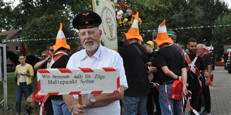 Viele Bilder von der letzten Schützenfestparade 2023 durch Sythen