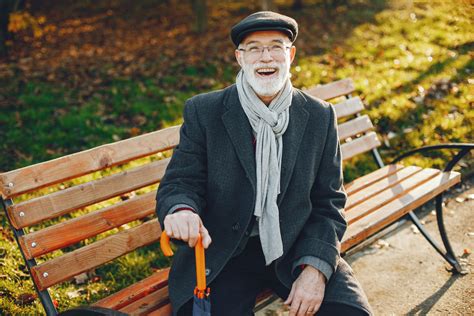 De plus en plus de centenaires en France est ce un problème ou une