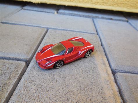 Ferrari Enzo Hot Wheels Od Koruny Aukro