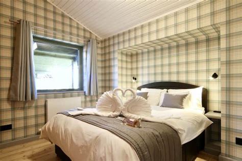 Yorkshire Luxury Hot Tub Loge For Couples Richmond Mulberry Lodge