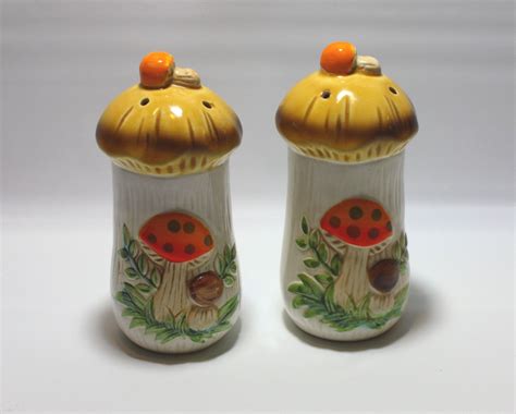 Vintage Mushroom Salt And Pepper Shakers Salt And Pepper Etsy