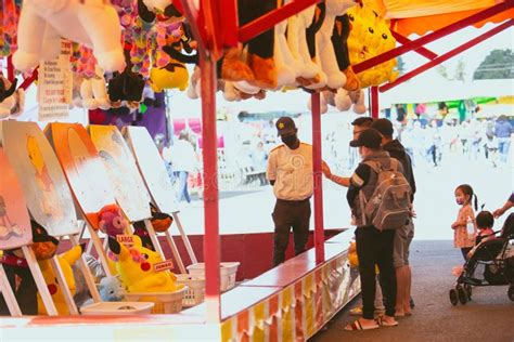 Carnival Games Booths at Washington State Fair Editorial Image - Image of attraction, puyallup ...