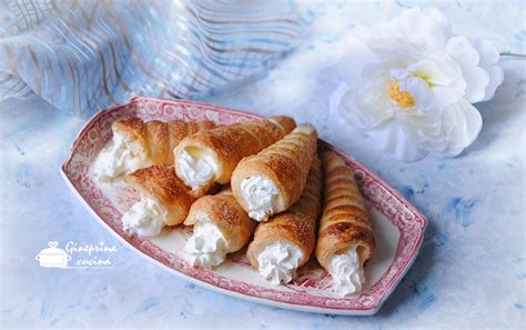 Cannoli Di Sfoglia Alla Crema E Panna Gineprina Cucina