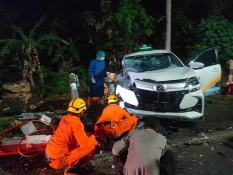 Dua Mobil Adu Banteng Di Kulon Progo Evakuasi Korban Butuh 2 Jam