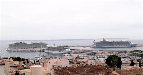 Cruceros En Mallorca El Megacrucero M S Grande De Europa Inicia Sus