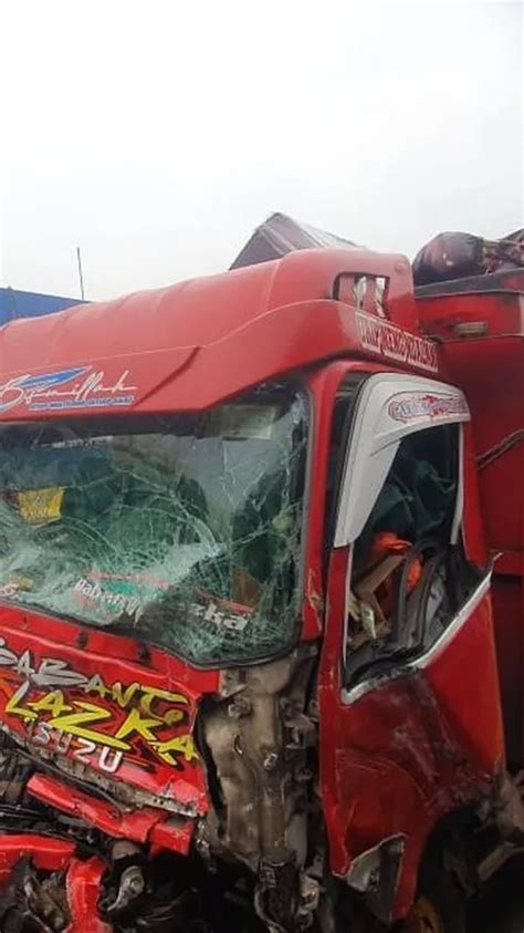 Sopir Truk Penyebab Kecelakaan Beruntun Di Gerbang Tol Halim Belum