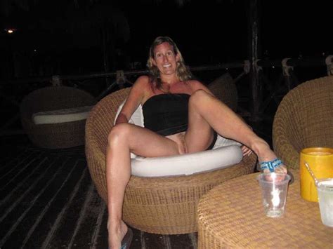 Pussy Flashing In Public Real Girls Daring Pics