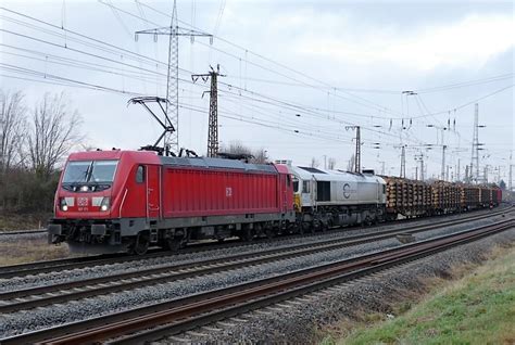 Zugverkehr im Großkorbetha wiede rmit ehem DR Technik Bonus Zn