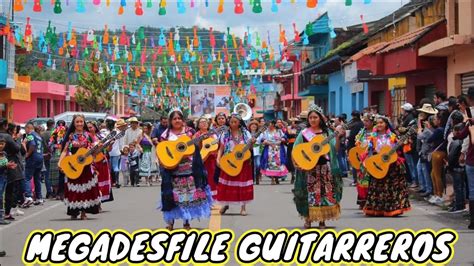 Desfile De Los Guitarreros De Paracho Feria De La Guitarra