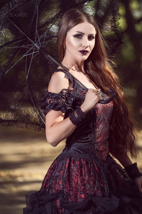 Victorian And Neo Victorian Goth Gothic Girls Victorian Goth Neo