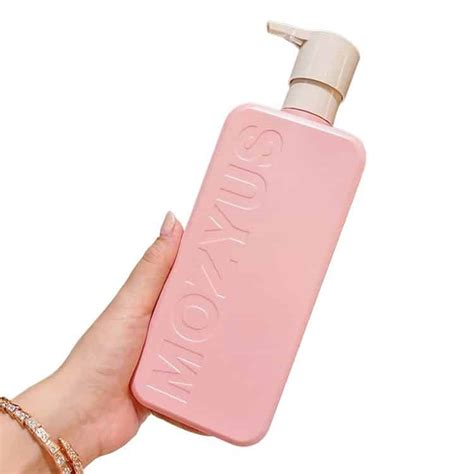 Embossed Matte Pink Shampoo Bottle Ybj Cosmetic Packaging Manufacturer