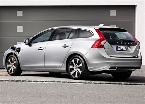 Volvo V60 Hybrid Photo 7 11931