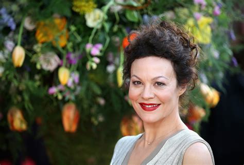 Sixty Second Therapist Interview Harry Potter Star Helen Mccrory