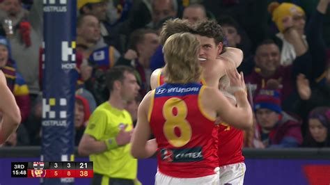 Afl On Twitter Lachie Neale That Is So Smooth Aflsaintslions