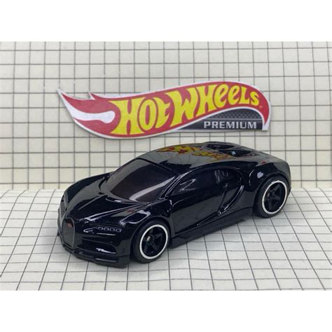 Hot Wheels Premium 16 Bugatti Chiron Scale 1 64 Outside Pack Shopee Philippines