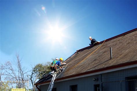 Five Tips For Maintaining Your Roof This Summer