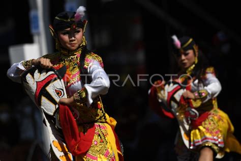 Upacara Hari Pendidikan Nasional Antara Foto