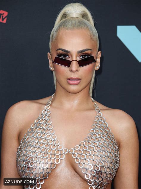 Veronica Vega Shows Off Her Tits At The2019 MTV Video Music Awards In