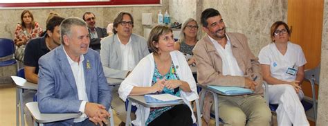 La consellera de Salut Alba Vergés visita el CAP La Granja Torreforta