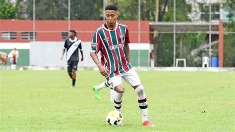 Conheça Isaac joia do Fluminense para 2023 Sambafoot BR