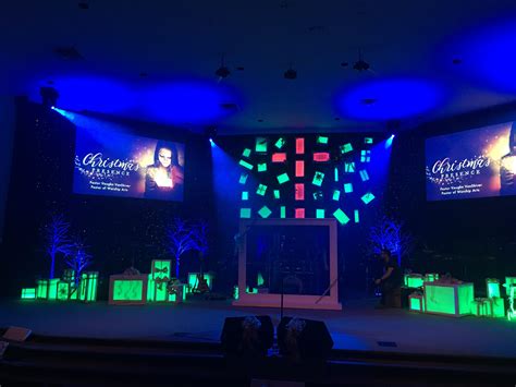 Glowing Presence - Church Stage Design Ideas - Scenic sets and stage