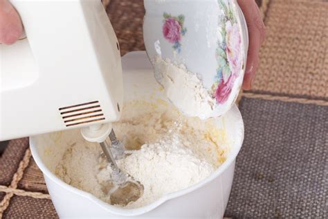 Вафельная крошка для украшения шикарного торта