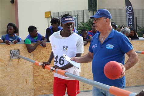 Parte Da Marsala Il Torneo Di Calcio Balilla Umano Per Celebrare Il