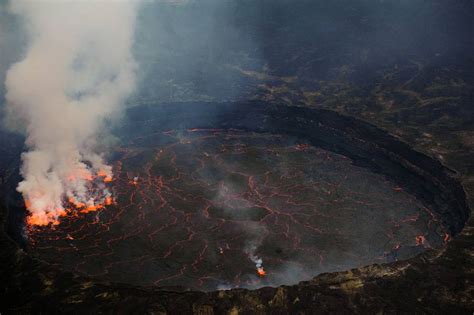 Photos du volcan Clear Lake - archive images | VolcanoDiscovery