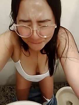 ALY Naked Stripping On Cam For Live Sex Video Chat Gyrls