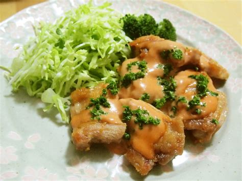 鶏もも肉のオーロラソースがけ By うさぎのうちゃこ♪ 【クックパッド】 簡単おいしいみんなのレシピが395万品