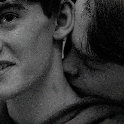 Pin By Maud Versantvoort On Heartstopper Alice Book Gay Books Cute Gay