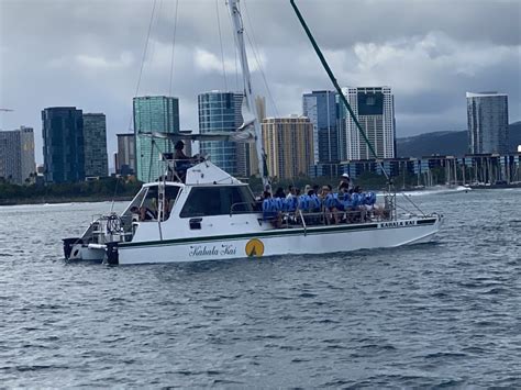 Snorkeling Tour Visit Turtle Canyon Waikiki - Oahu Catamaran